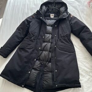 The North Face Snow Down Parka. Color - Black. Size L